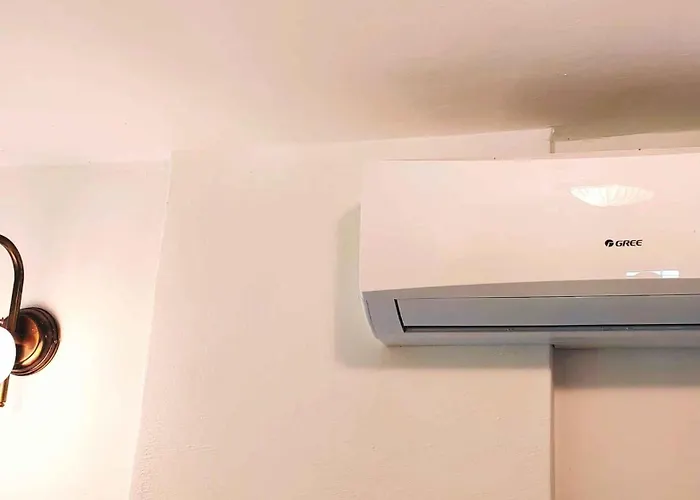 Unit_type_semidetached_house 55121 * Balatonfenyves